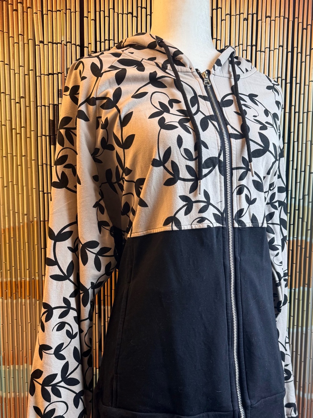 Two-Tone Floral Zip Hoodie Jacket - Black & Cream